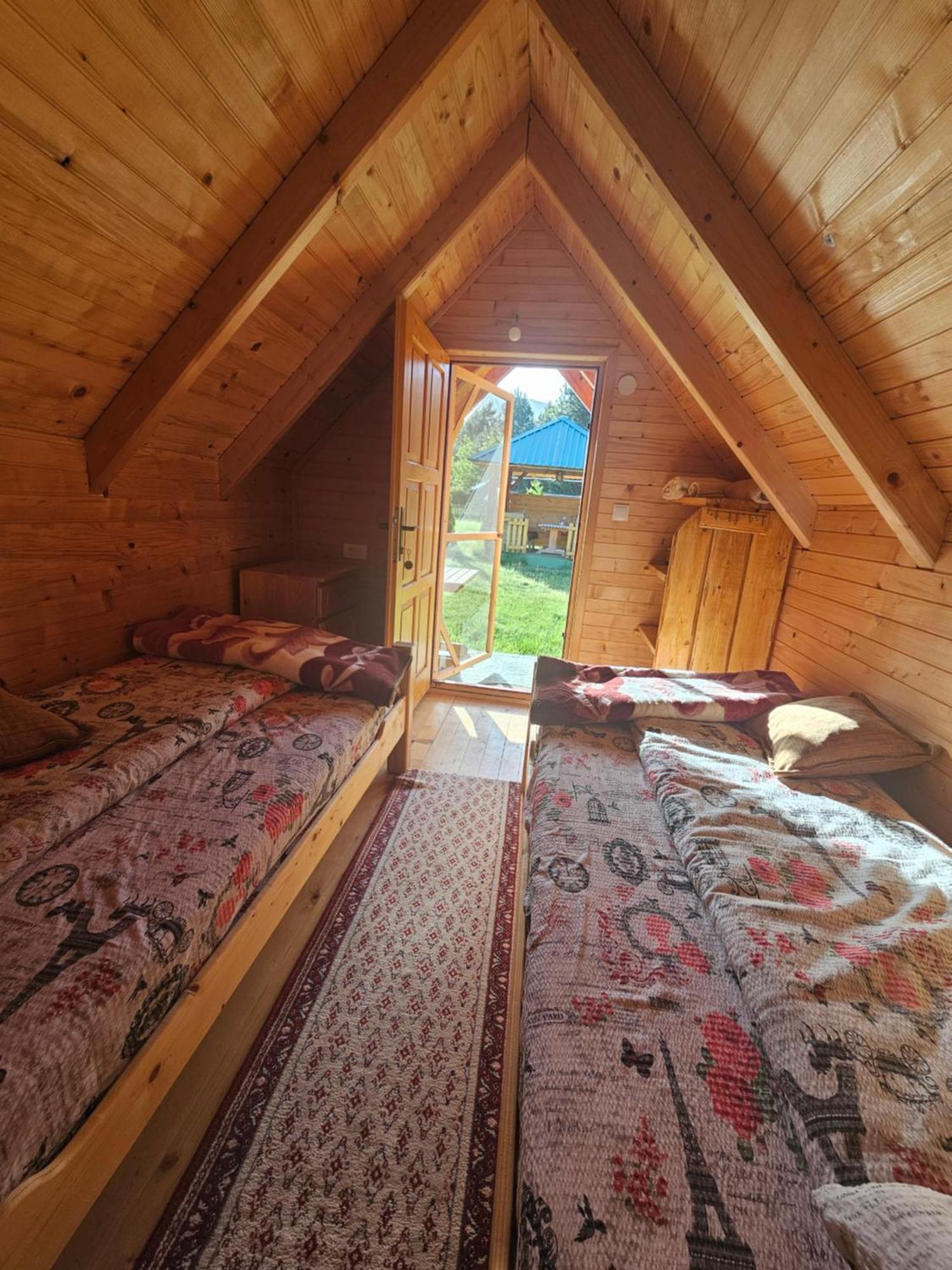 Konaci Oceva Zemlja Bungalovi Konaci Oceva Zemlja Vikendica Mojkovac Eksteriør billede