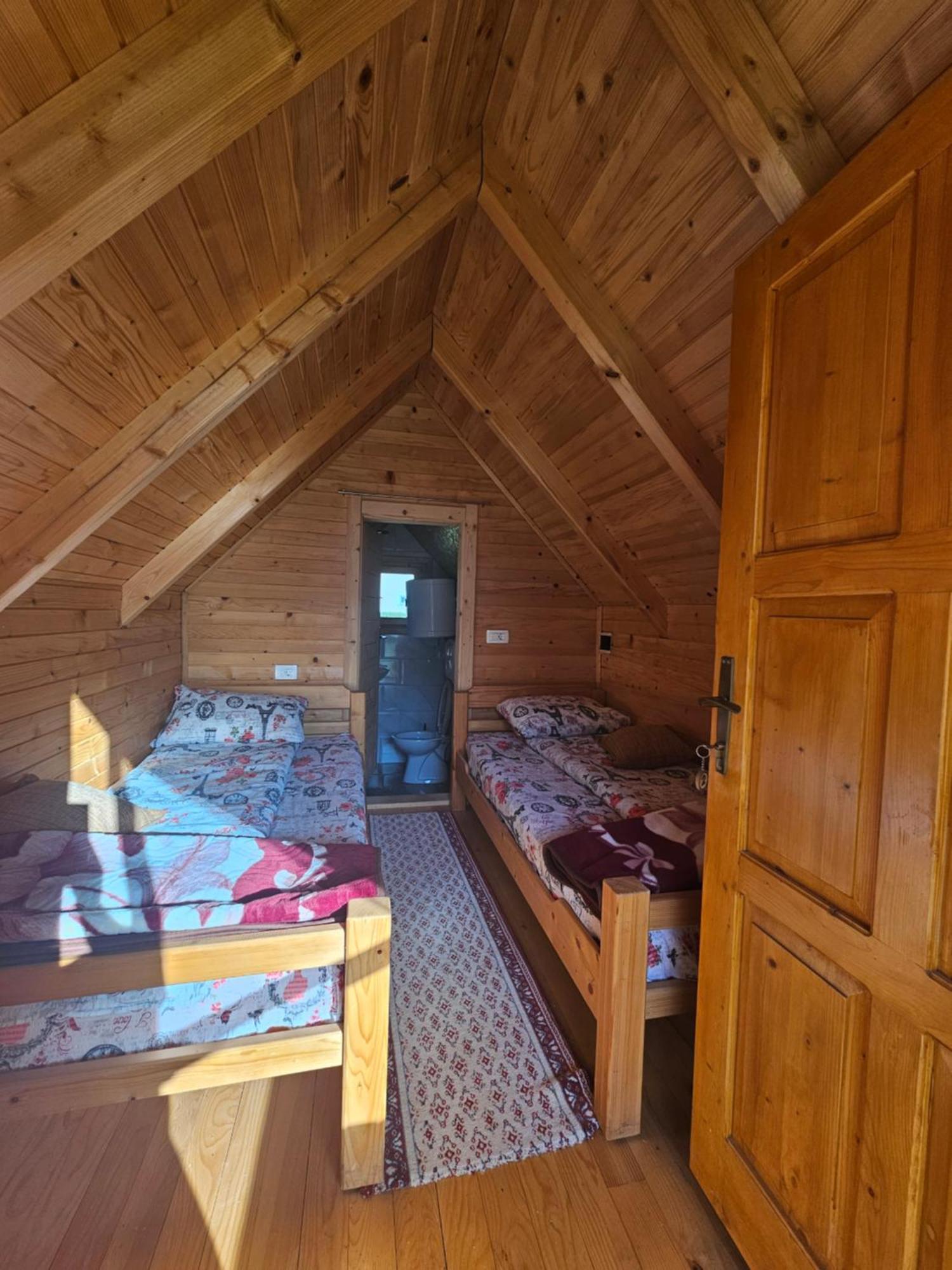 Konaci Oceva Zemlja Bungalovi Konaci Oceva Zemlja Vikendica Mojkovac Eksteriør billede