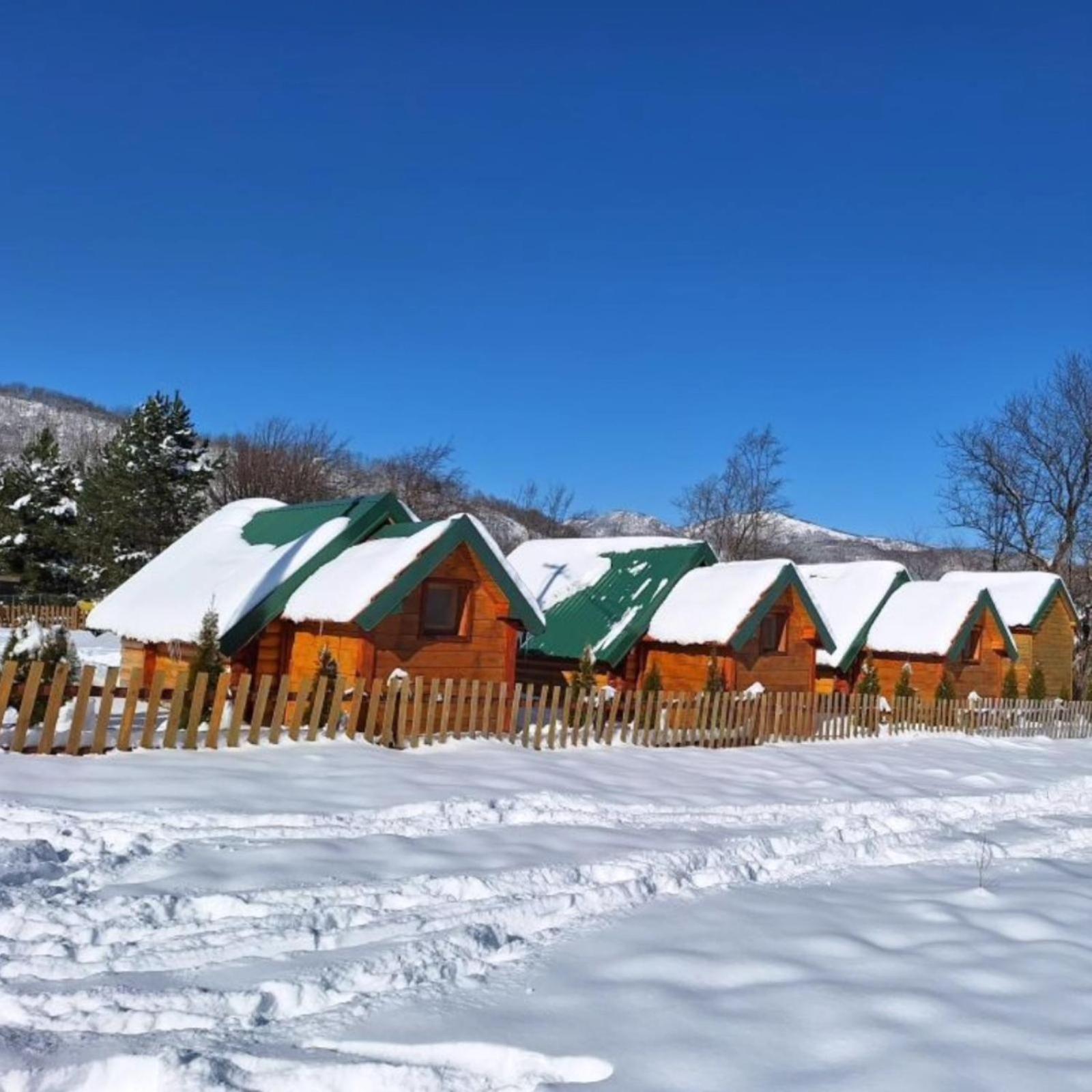 Konaci Oceva Zemlja Bungalovi Konaci Oceva Zemlja Vikendica Mojkovac Eksteriør billede