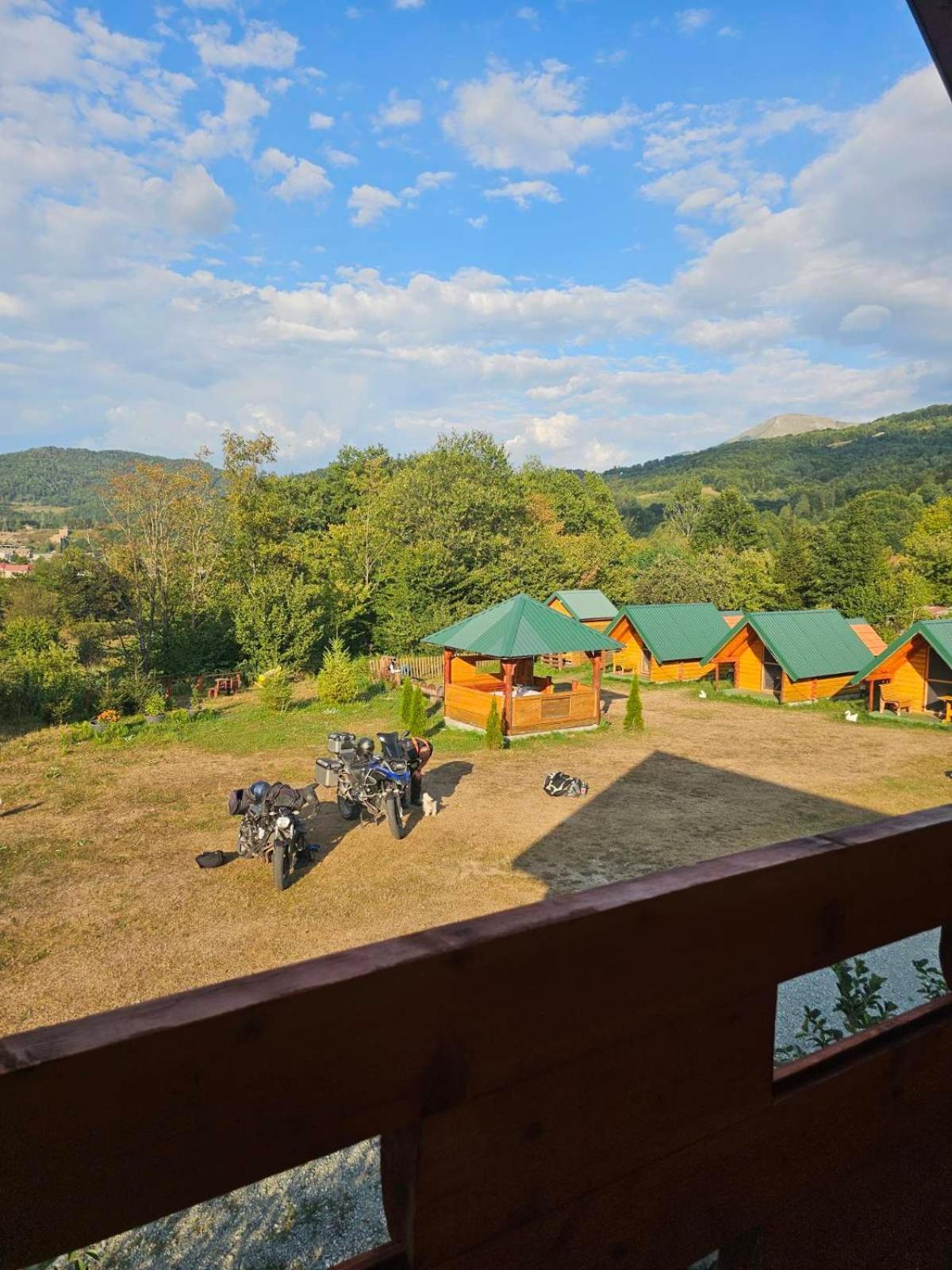 Konaci Oceva Zemlja Bungalovi Konaci Oceva Zemlja Vikendica Mojkovac Eksteriør billede