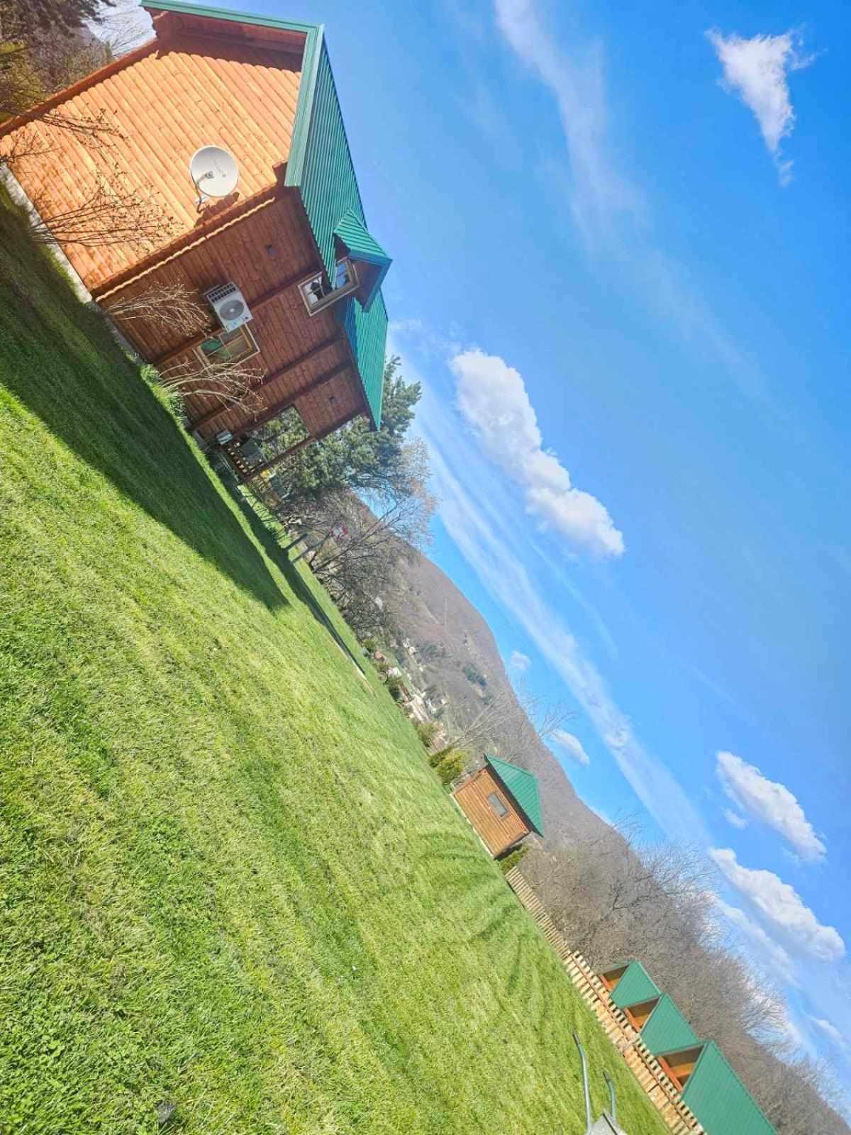 Konaci Oceva Zemlja Bungalovi Konaci Oceva Zemlja Vikendica Mojkovac Eksteriør billede